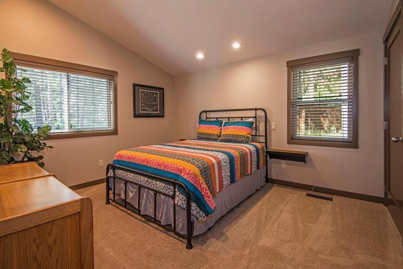 11 Pine Bough Villa Sunriver Exterior photo